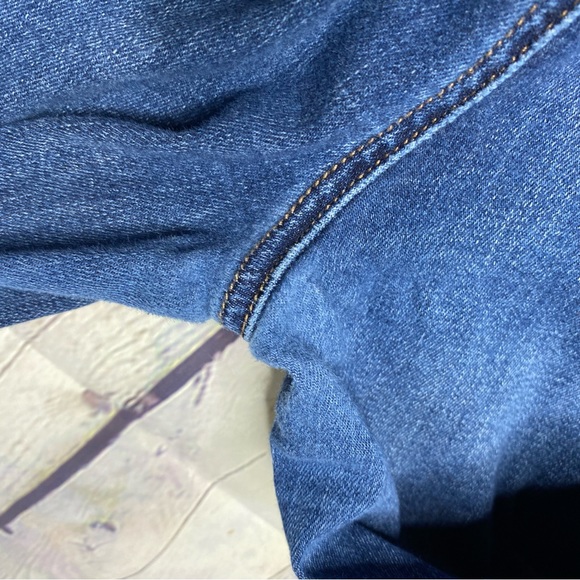 AMERICAN EAGLE Super High Rise Skinny Jeggings - Picture 4 of 8